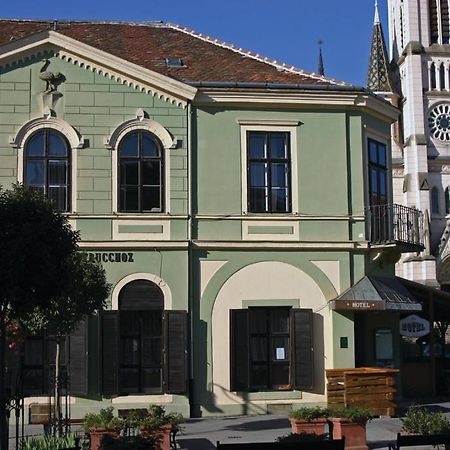 Arany Strucc Hotel Kőszeg Extérieur photo