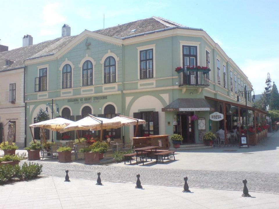 Arany Strucc Hotel Kőszeg Extérieur photo